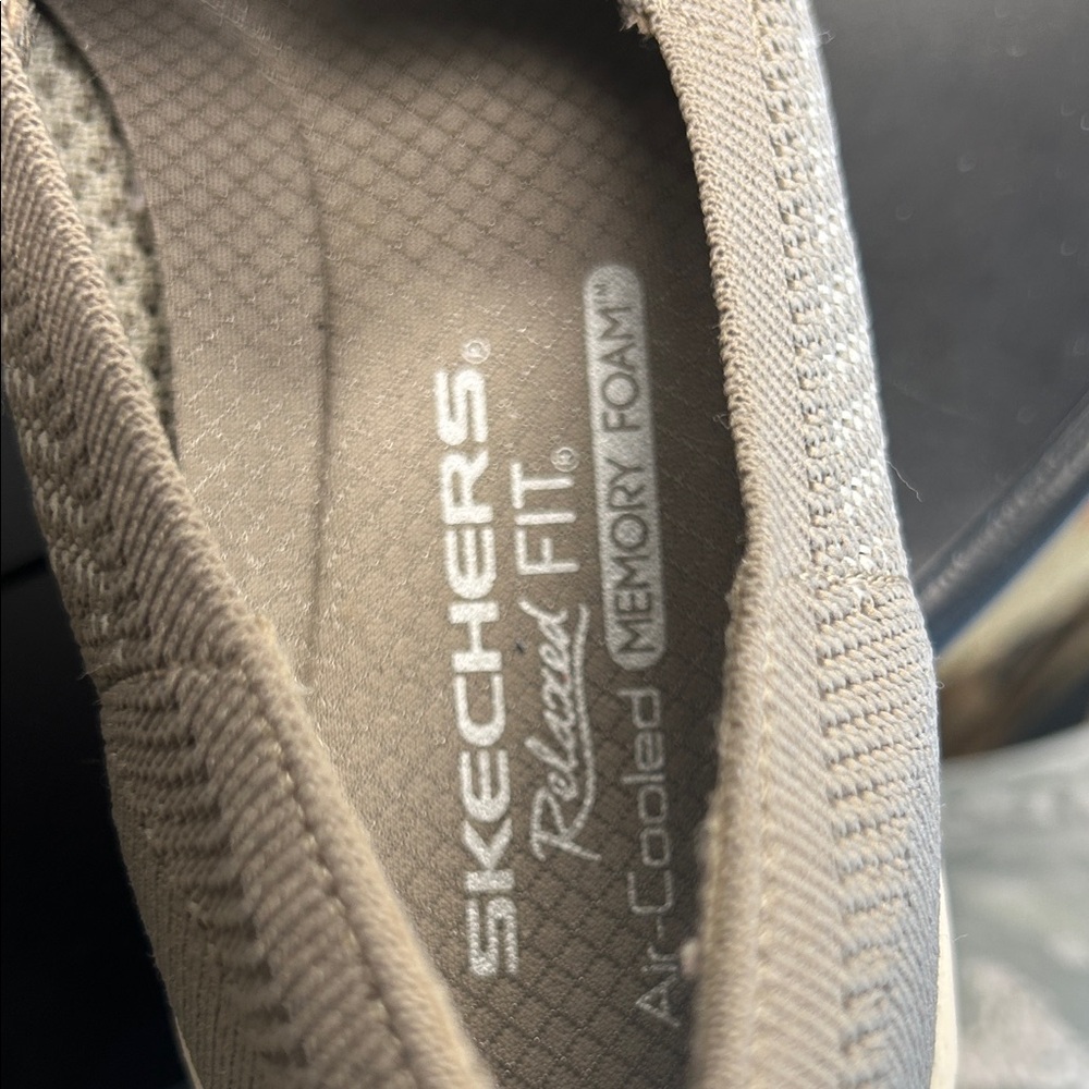 Skechers Slip-On Knit Walking Sneakers - Light Gray/Tan Size 9 - Picture 6 of 7